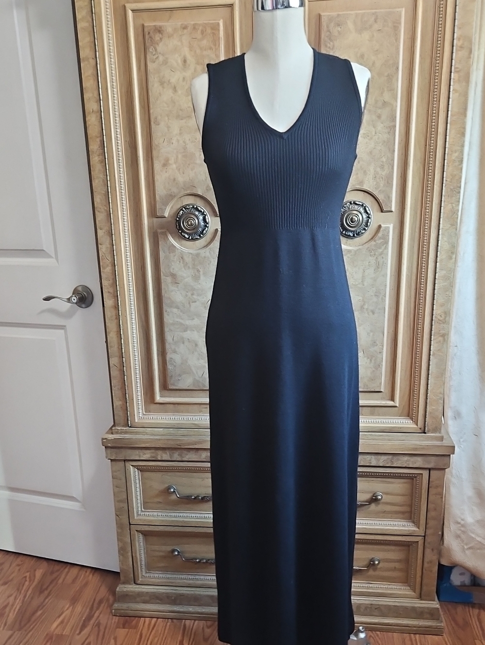 Preview Collection Black Sleeveless Ribbed V-Neck Maxi Dress 100% Merino Wool XS